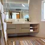 Clarisse Villa
