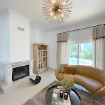 Clarisse Villa Quarteira